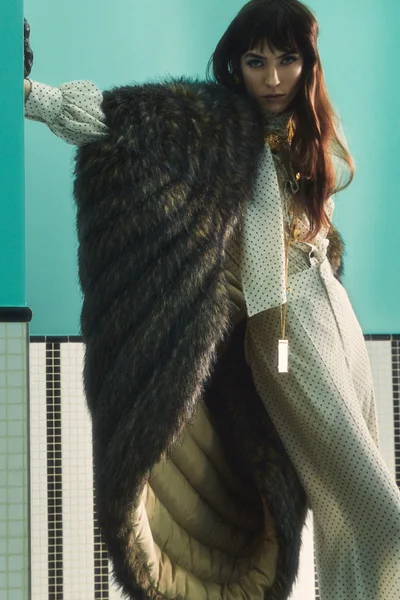Look 12